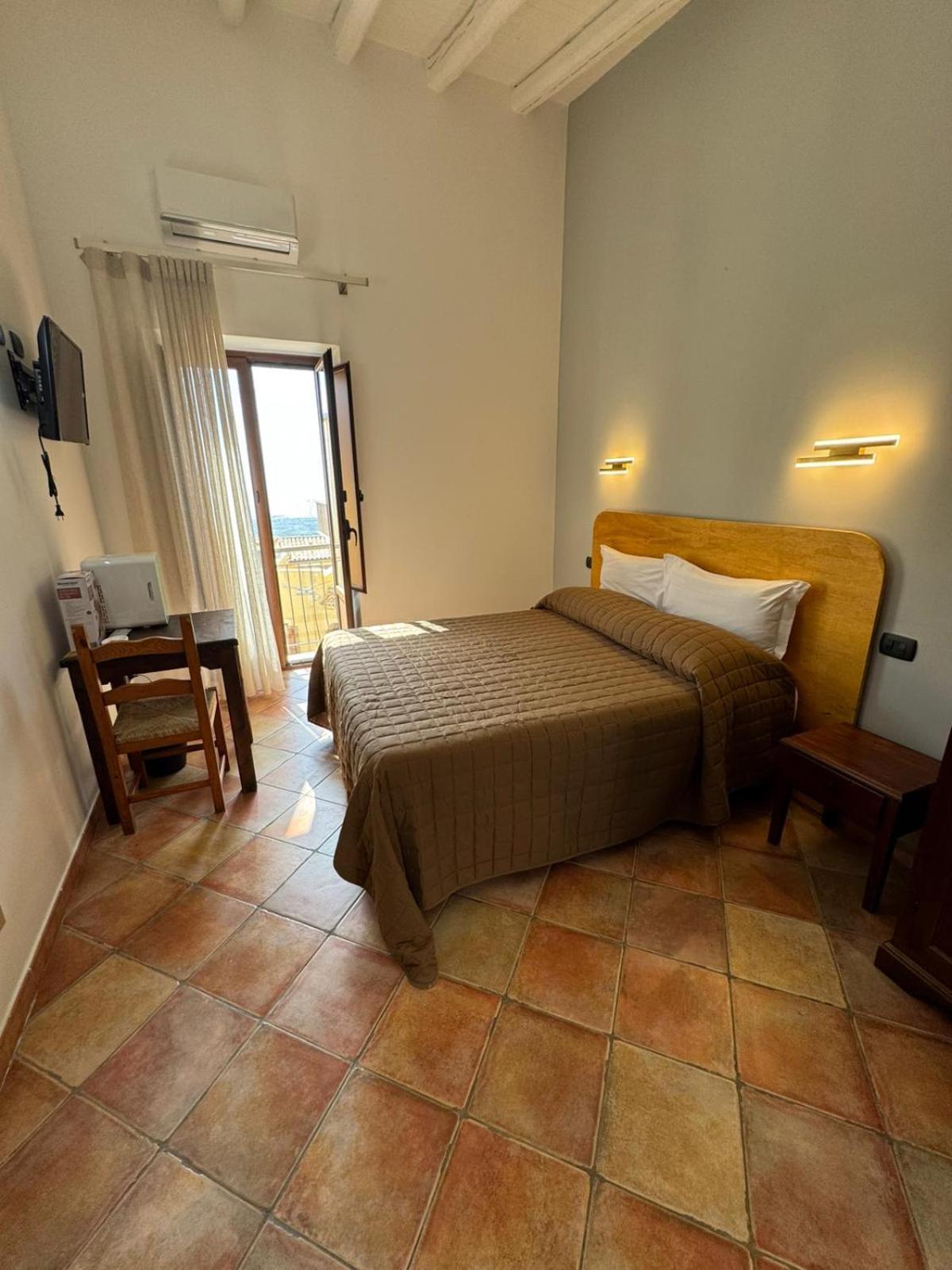 Hotel Le Scalette Del Centro Agrigento Exterior foto